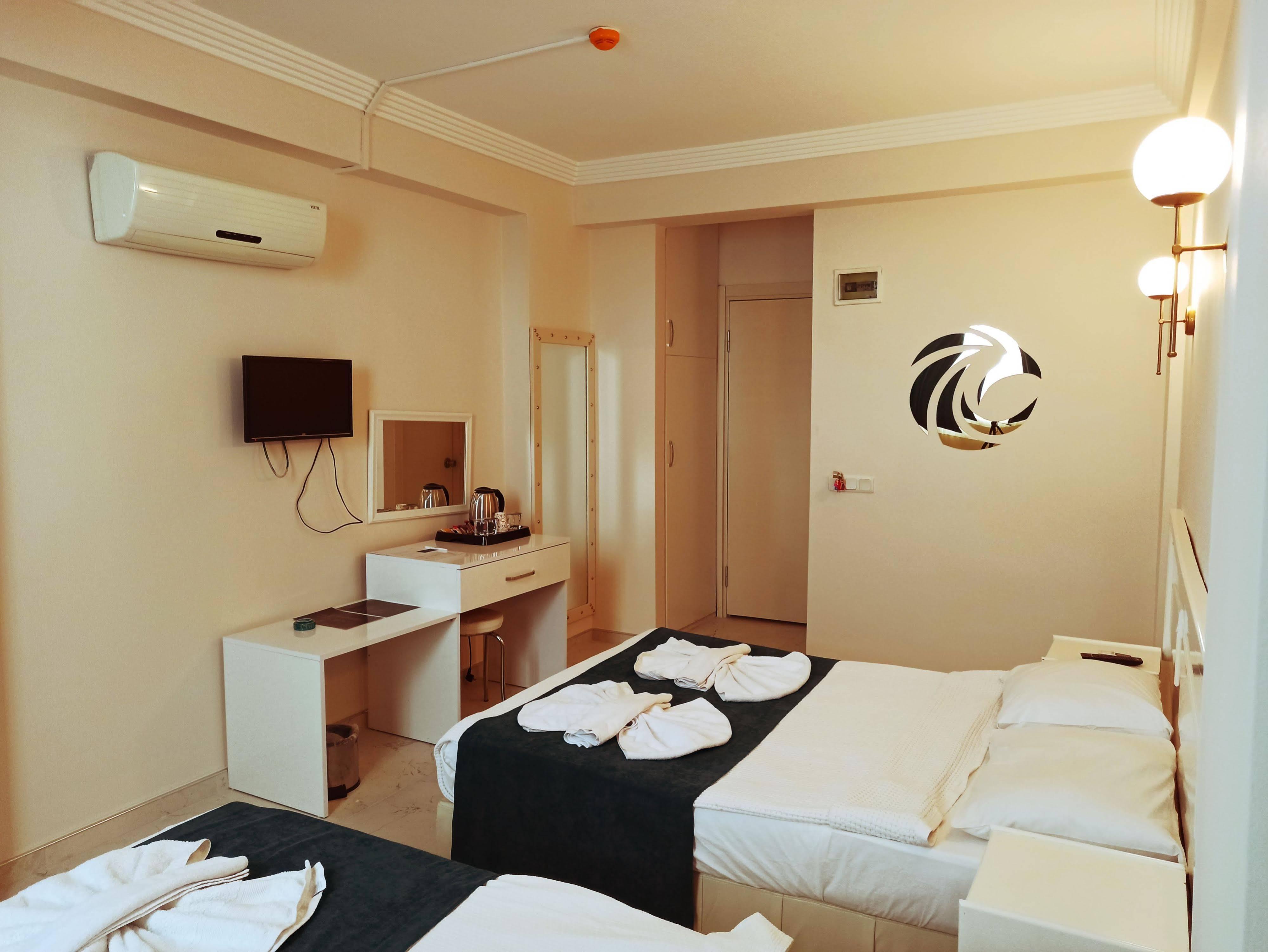 פאטהיה Aquila Beach Hotel מראה חיצוני תמונה