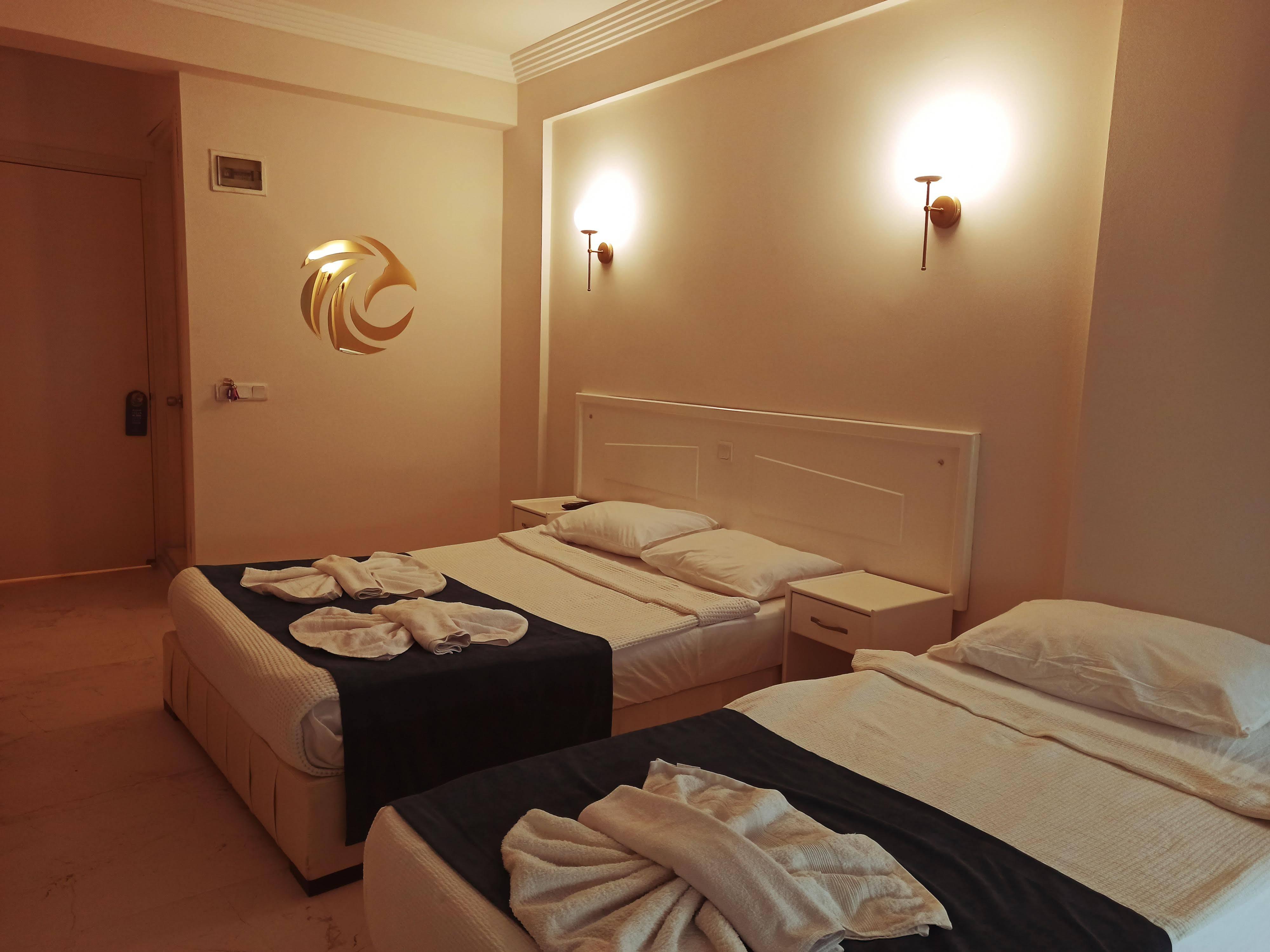 פאטהיה Aquila Beach Hotel מראה חיצוני תמונה
